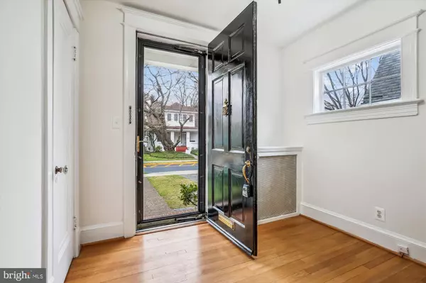 Chevy Chase, MD 20815,7003 DELAWARE ST