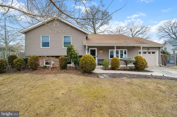 42 CEDARBROOK LN, Tuckerton, NJ 08087