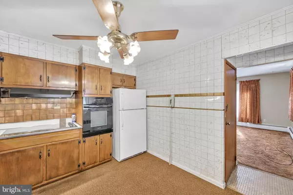 Auburn, PA 17922,279 MEADOW DR