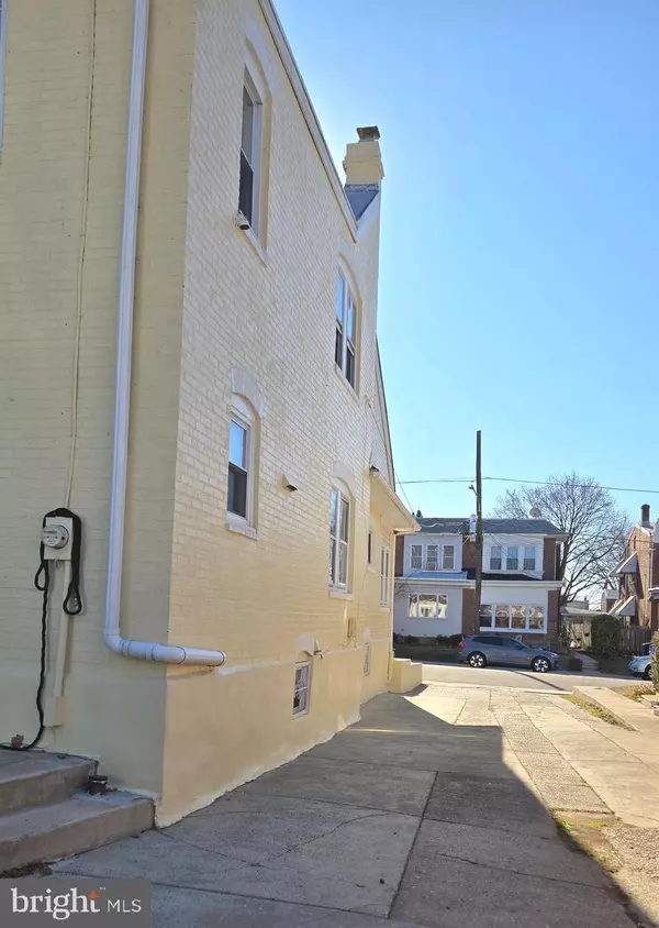 Philadelphia, PA 19135,4325 DISSTON ST