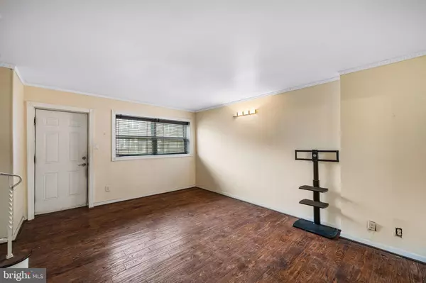 Philadelphia, PA 19143,5729 WHEELER ST