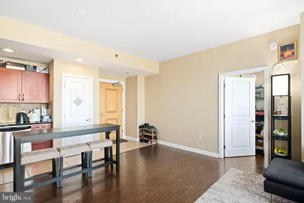Philadelphia, PA 19123,901 N PENN ST #R507