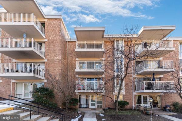 2609 REDCOAT DR #241, Alexandria, VA 22303