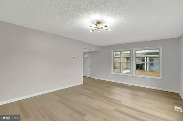 Sicklerville, NJ 08081,10 MEDFORD CT