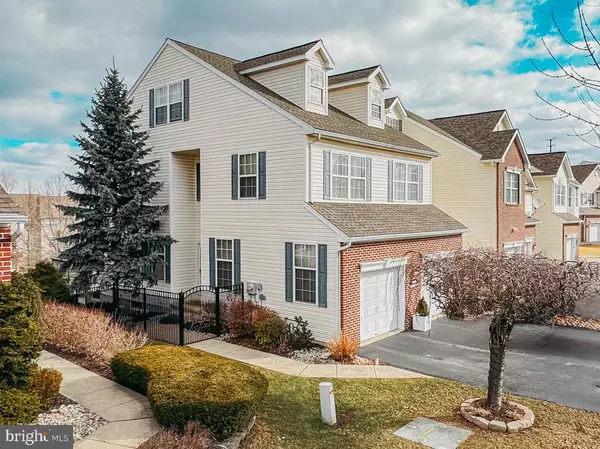 5285 DARTMOUTH DR, Macungie, PA 18062