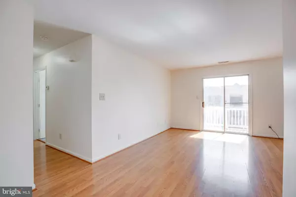 Stafford, VA 22554,40 SMOKEWOOD CT #200