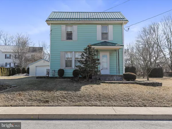 424 S CARLISLE STREET, Greencastle, PA 17225