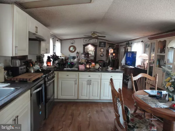 Galloway, NJ 08205,443 S 6TH AVE #102