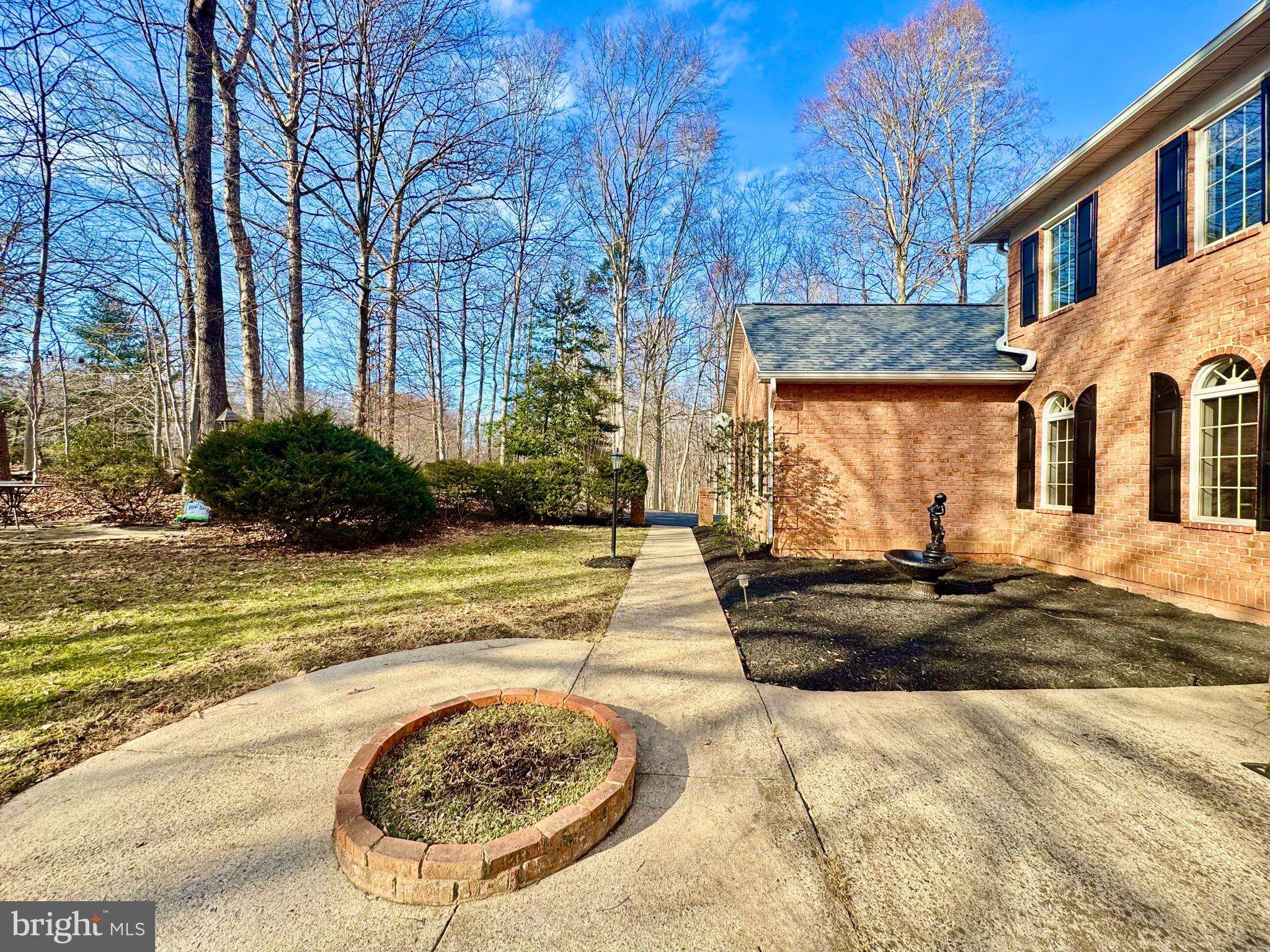 Manassas, VA 20112,11701 SANDAL WOOD LN