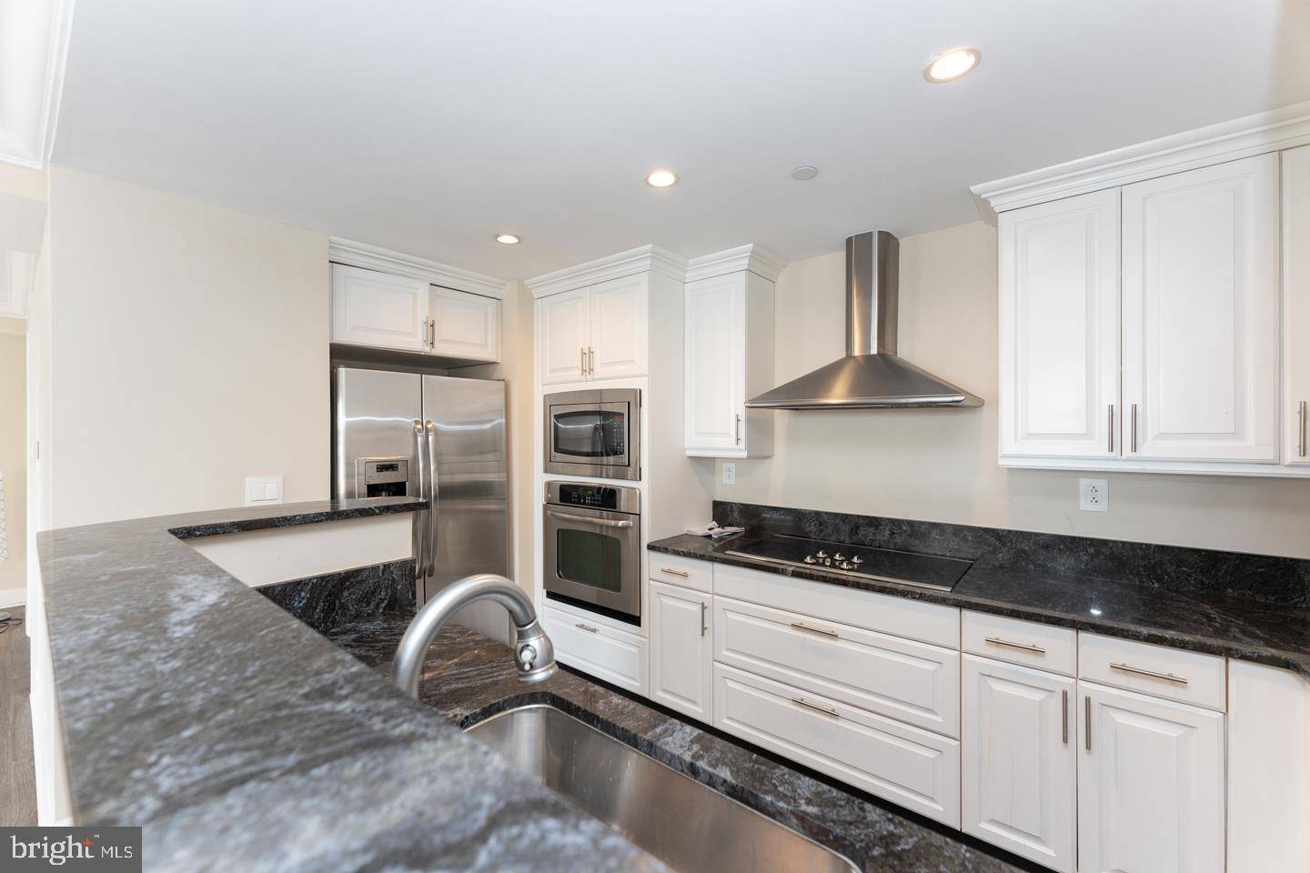 Philadelphia, PA 19103,1701-15 LOCUST ST #1814