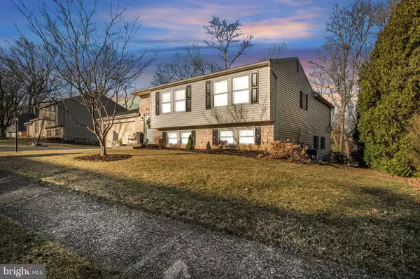 Camp Hill, PA 17011,857 MANDY LN