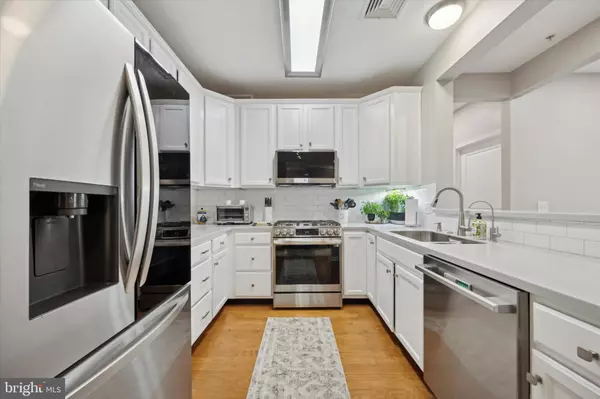 Brookhaven, PA 19015,523 CREEKSIDE DR