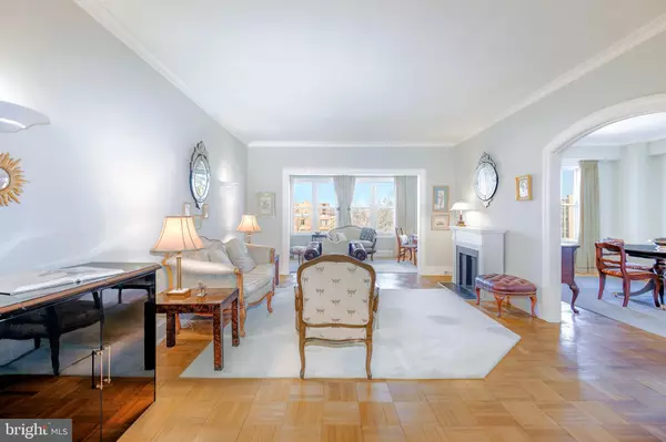 Washington, DC 20016,4000 CATHEDRAL AVE NW #512B