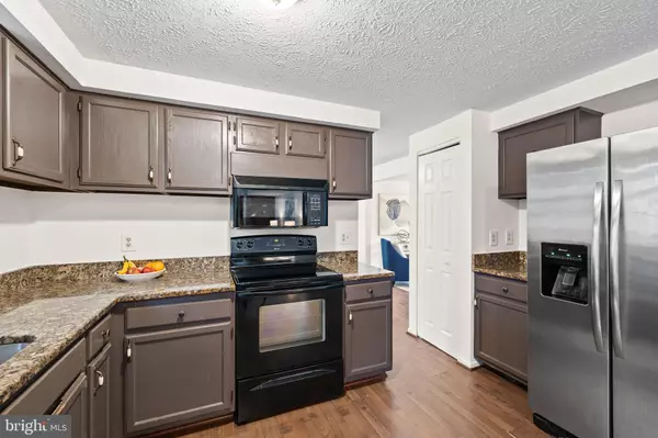 Springfield, VA 22153,8300 OLD TREE CT