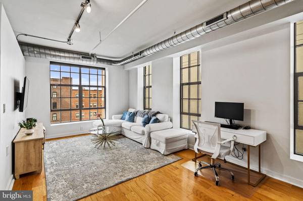 112 N 2ND ST #5H4, Philadelphia, PA 19106