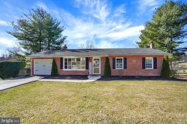 18 DICKINSON CT, New Freedom, PA 17349