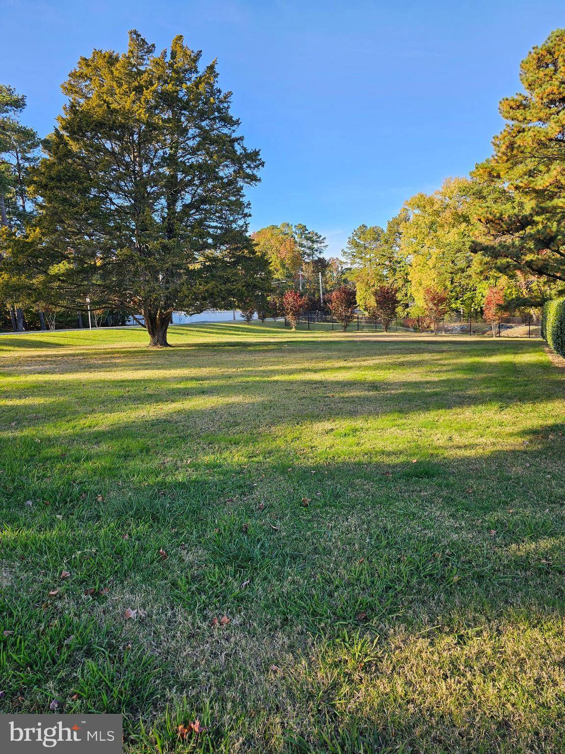 Solomons, MD 20688,13870 DOWELL RD