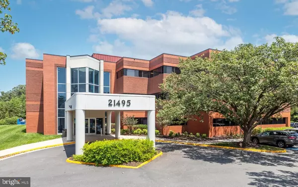 21495 RIDGETOP CIR #305, Sterling, VA 20166