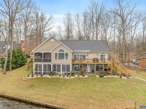 Palmyra, VA 22963,35 CHATHAM LN