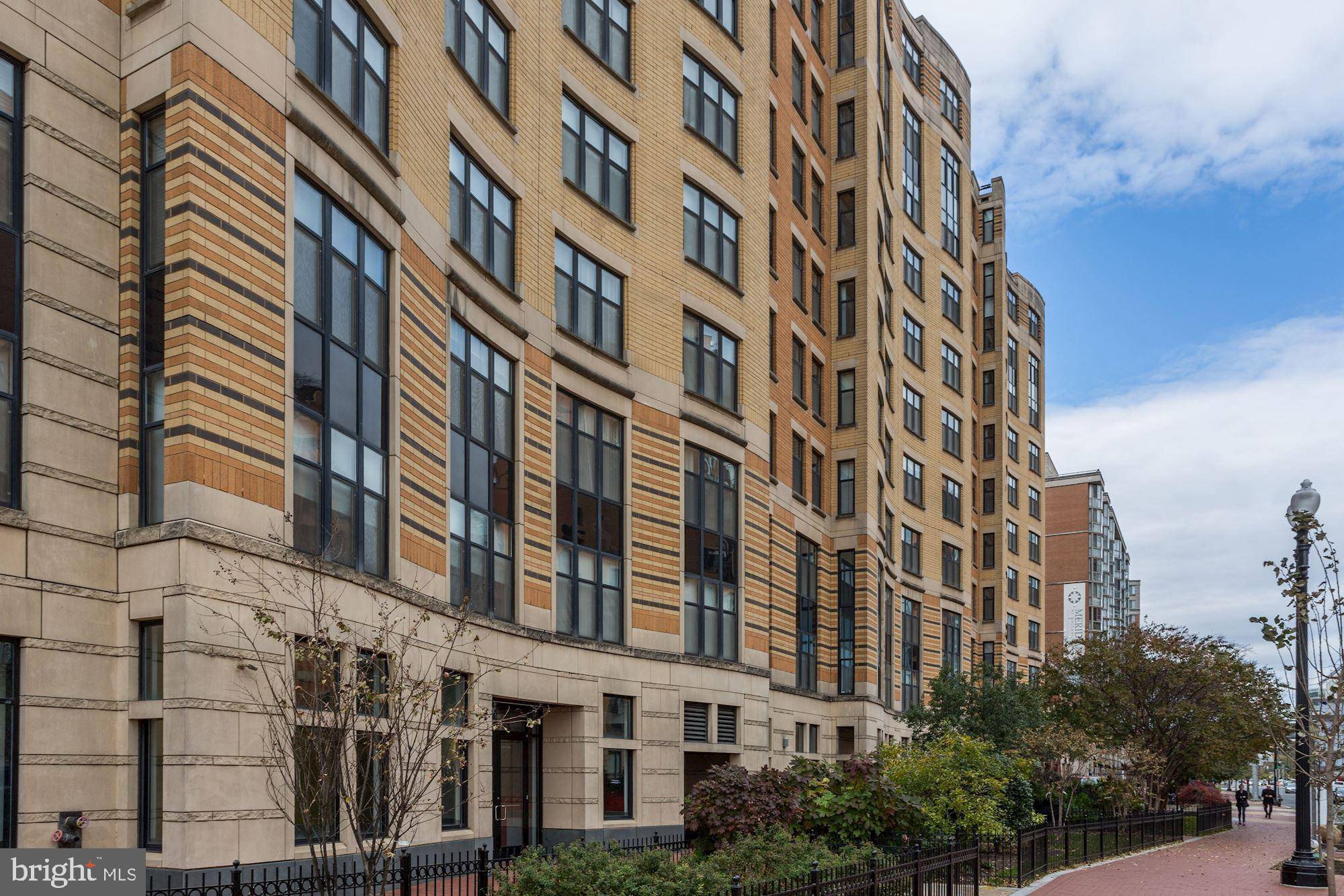400 MASSACHUSETTS AVE NW #214, Washington, DC 20001