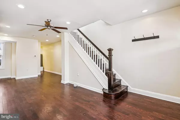 19 N HILTON ST, Baltimore, MD 21229