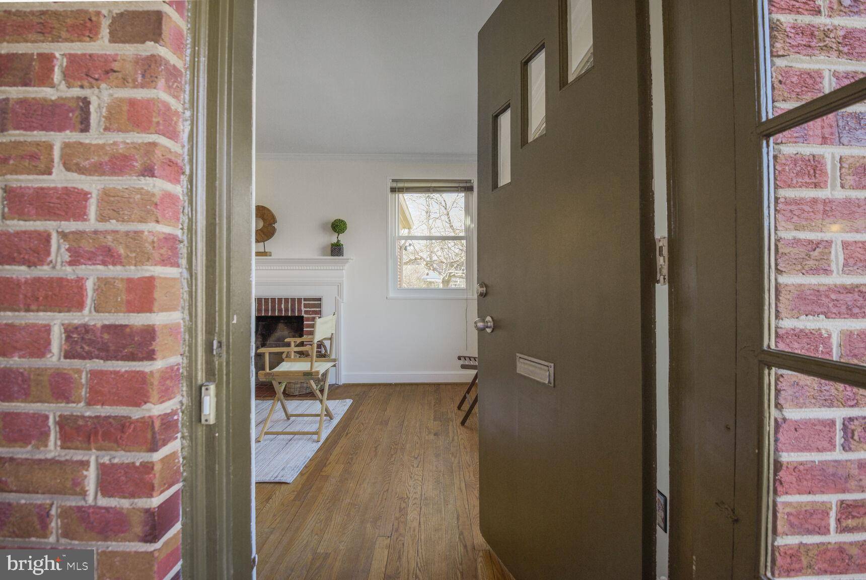 Washington, DC 20015,6915 33RD ST NW