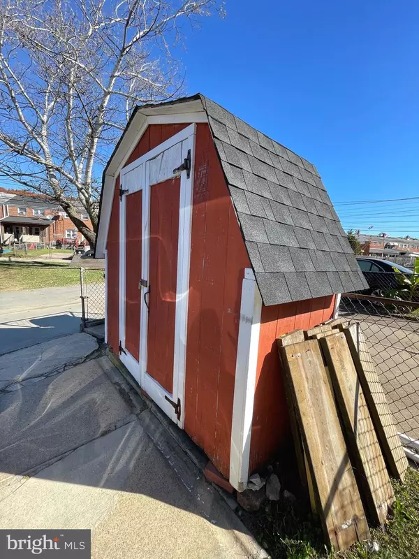 Dundalk, MD 21222,8049 WALLACE RD