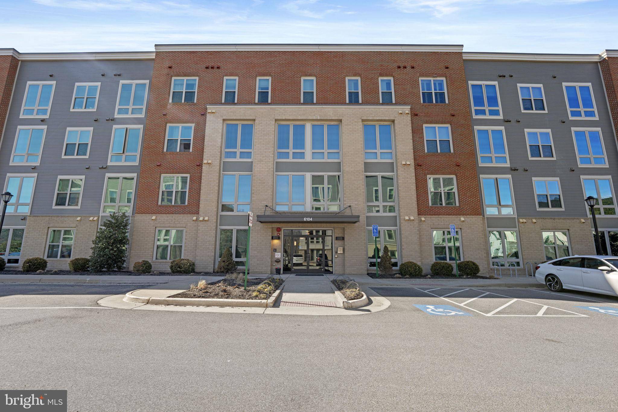 Alexandria, VA 22315,6104 FAIRVIEW FARM DR #309