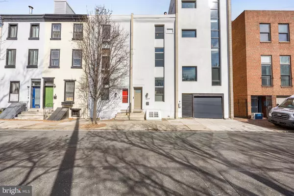 Philadelphia, PA 19147,1019 LOMBARD ST