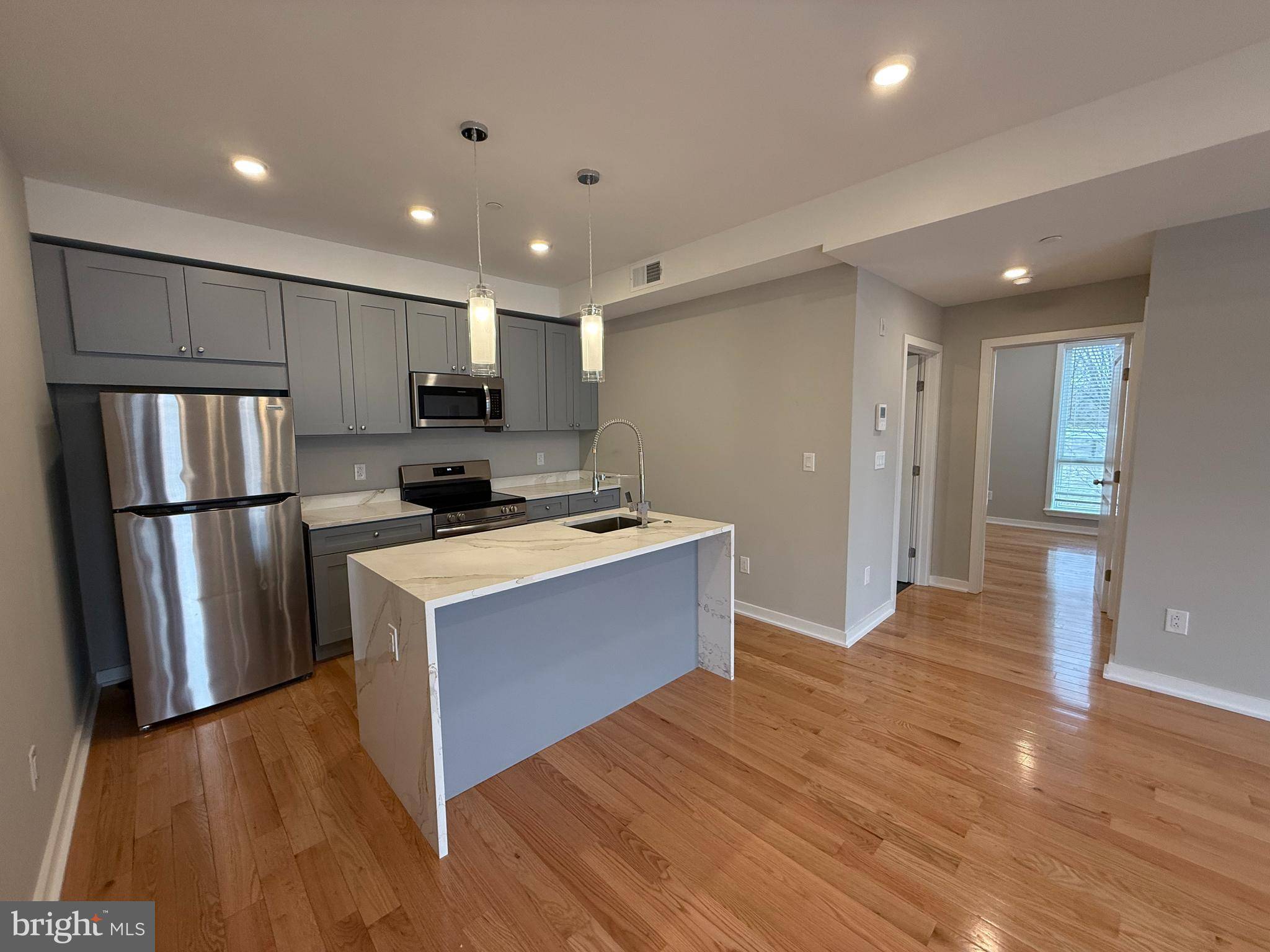 Philadelphia, PA 19122,914-18 W SUSQUEHANNA AVE #3B