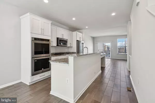 9611 WESHIRE DR Upper Marlboro, MD 20774