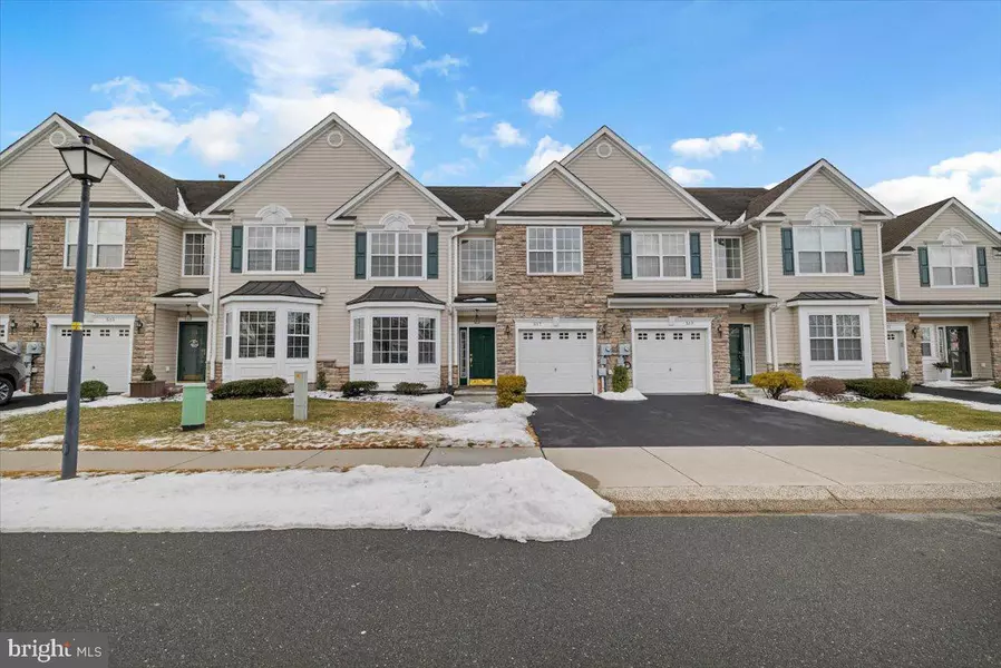 517 HARVEST DR, Blandon, PA 19510