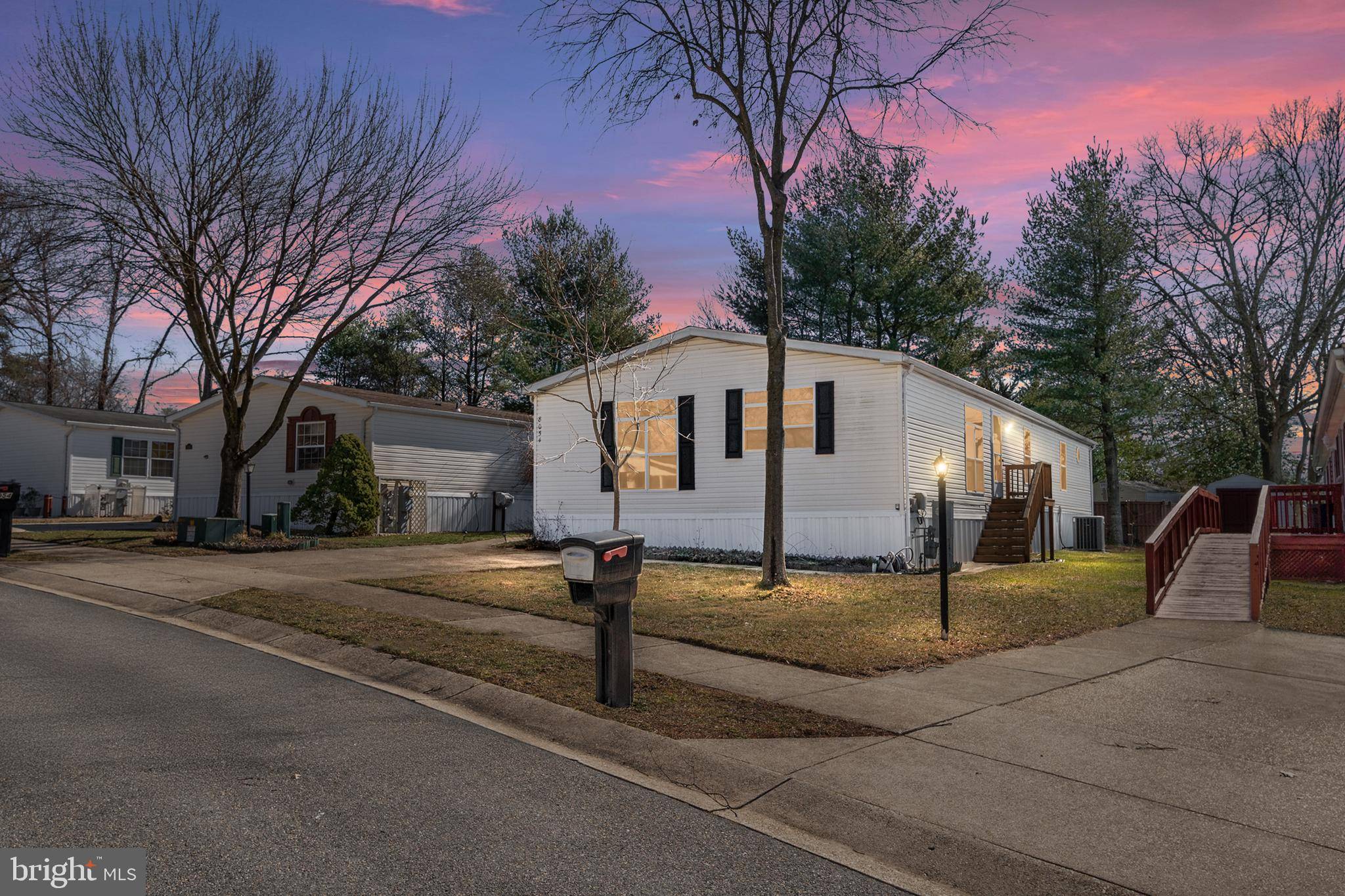 8054 FAIR BREEZE DR, Severn, MD 21144