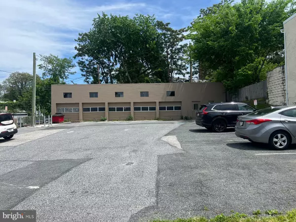Baltimore, MD 21211,3855 FALLS RD