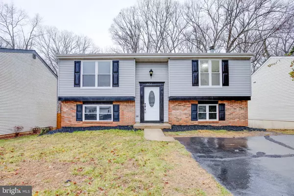 Springfield, VA 22153,8492 RIPPLED CREEK CT