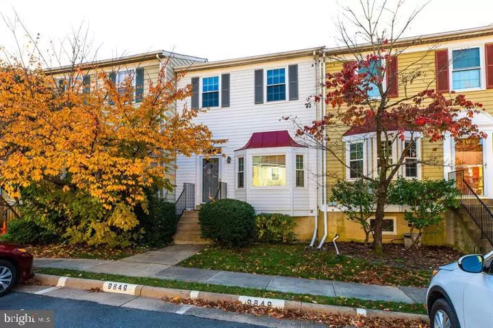 Vienna, VA 22181,9849 OAKDALE WOODS CT