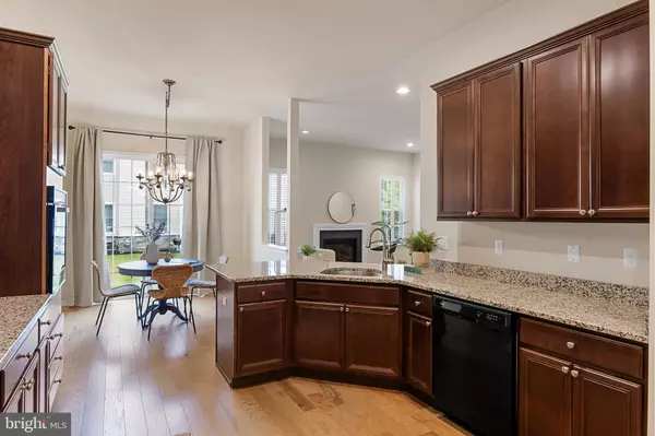 1918 YEARLING CT Cherry Hill, NJ 08002