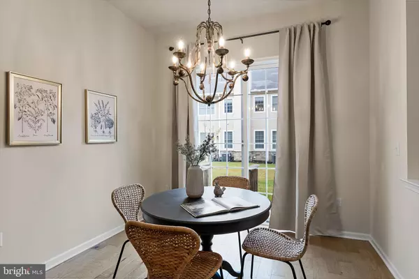 1918 YEARLING CT Cherry Hill, NJ 08002