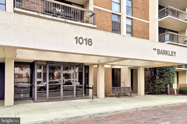 Arlington, VA 22204,1016 S WAYNE ST #804