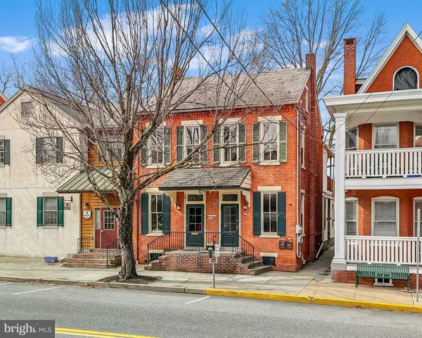 6 S BROAD ST #1, Lititz, PA 17543