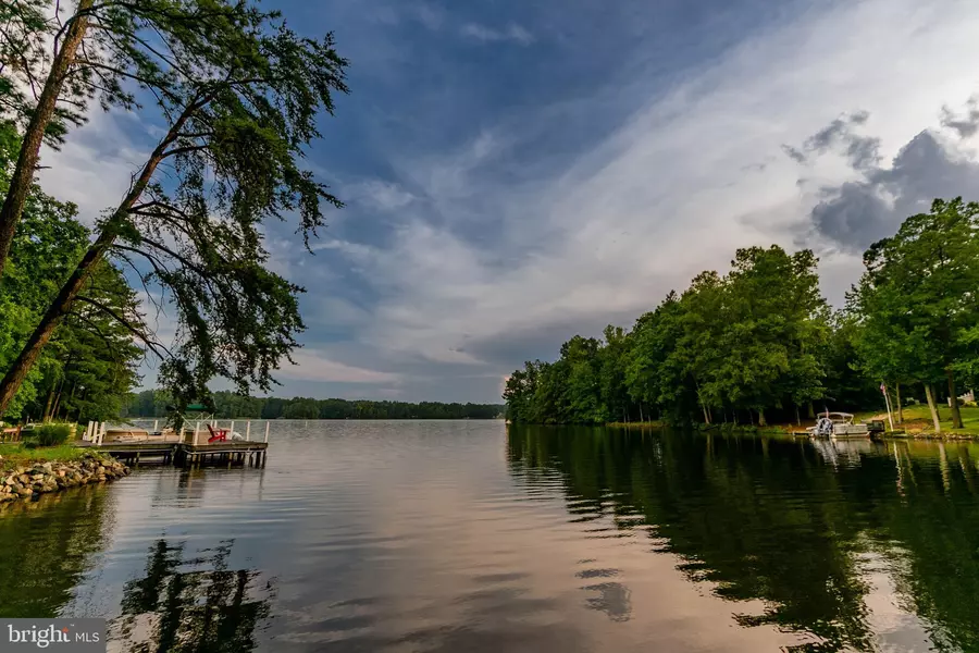 20 LAKE CAROLINE DR, Ruther Glen, VA 22546