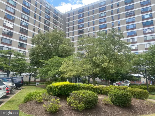 4600 DUKE ST #1214, Alexandria, VA 22304