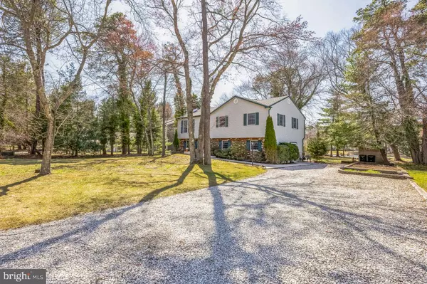 Medford, NJ 08055,18 FRIAR TUCK DR