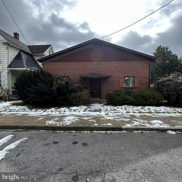 482 E WASHINGTON ST, Chambersburg, PA 17201