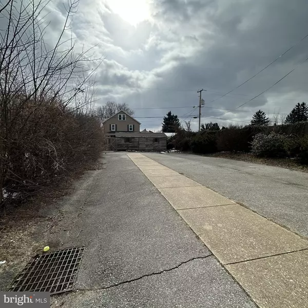 Chambersburg, PA 17201,482 E WASHINGTON ST