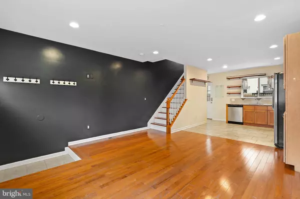 Philadelphia, PA 19123,1142 N GALLOWAY ST