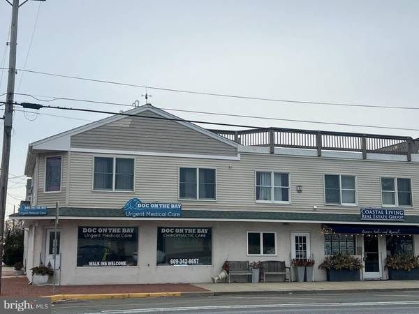 20 S BAY AVE, Beach Haven, NJ 08008