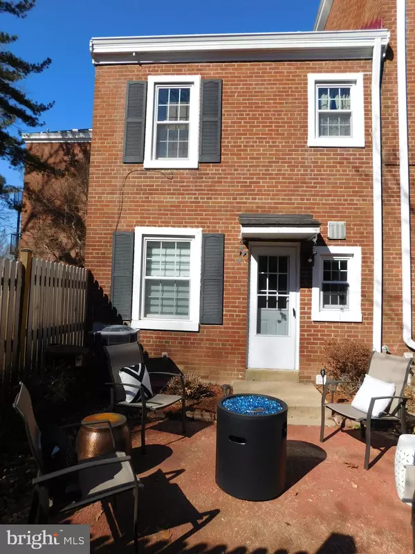 Arlington, VA 22206,2878 S ABINGDON ST