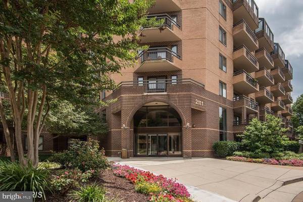 2111 WISCONSIN AVE NW #302, Washington, DC 20007