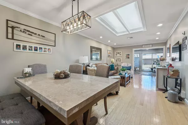 Red Bank, NJ 07701,4 MIDDLEBROOK CT